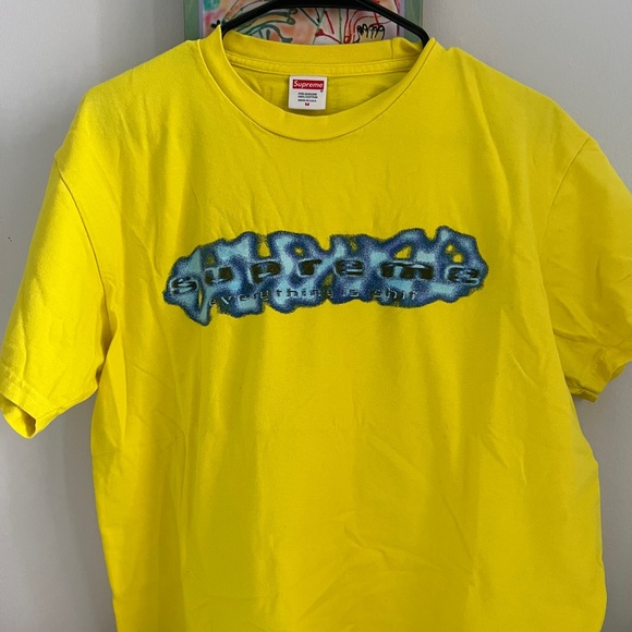 Supreme Shirt - Picture 2 of 2